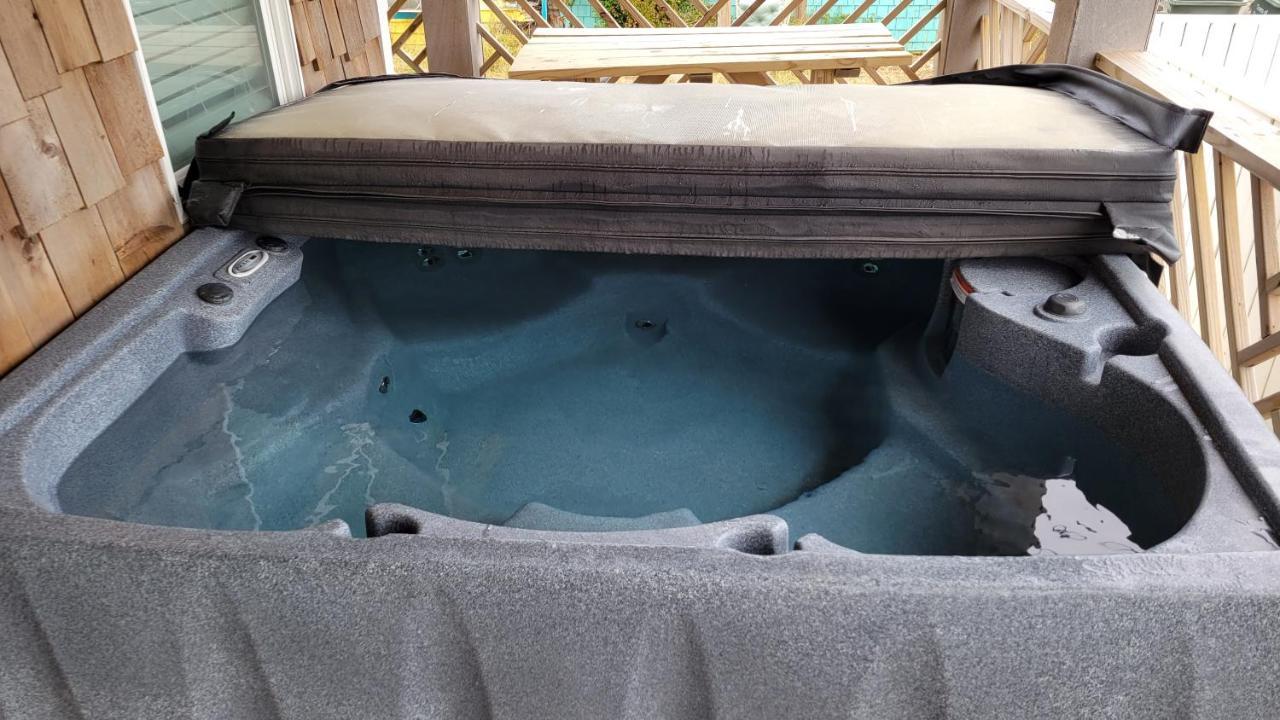 2508 Beach Rd, Semi-Oceanfront, Pool/Hot Tub Nags Head Buitenkant foto